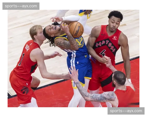 猛龙巴恩斯33分11助攻 串联全队进攻破解骑士防守